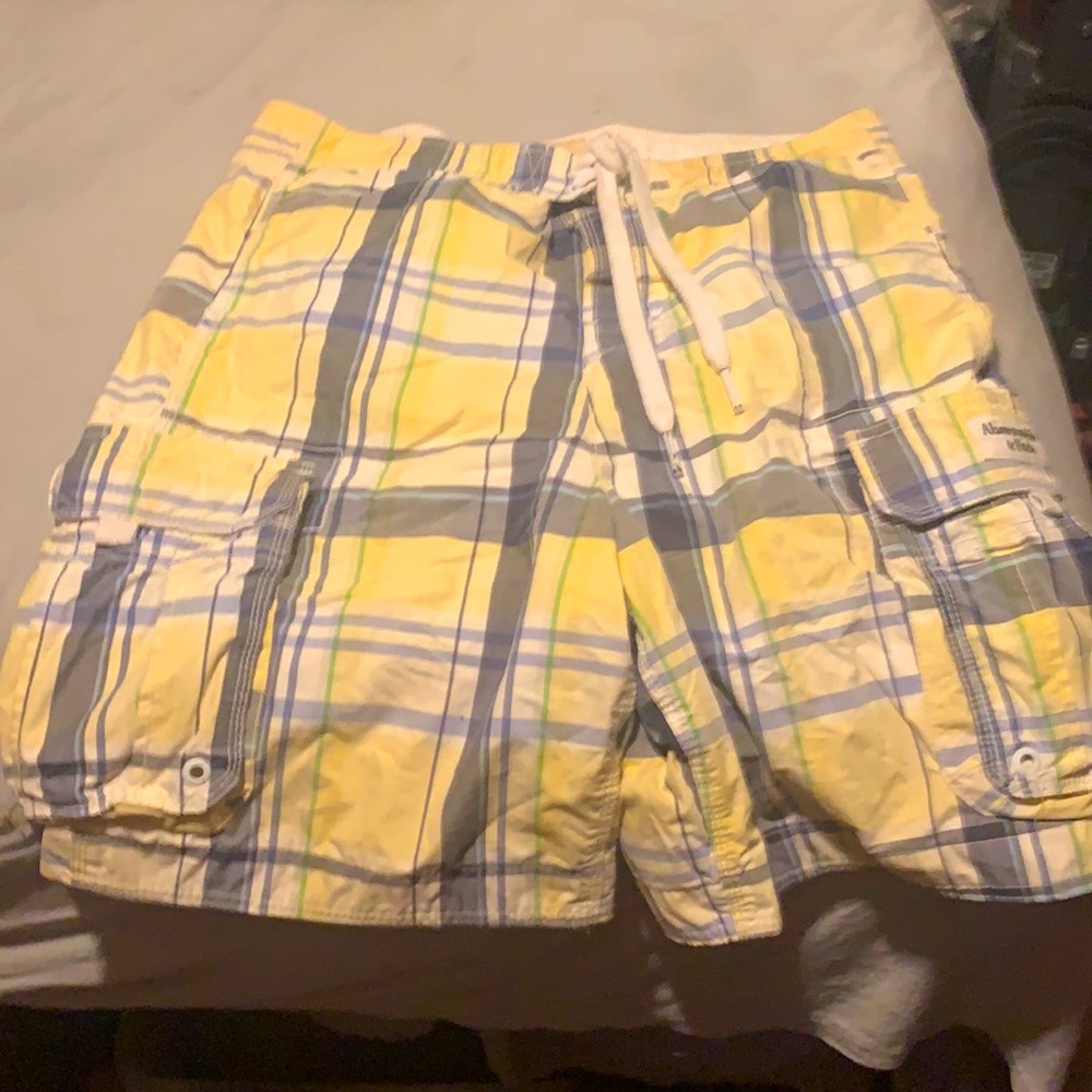 Swim trunks/ shorts